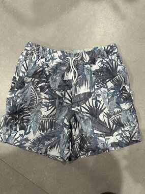 Men's Spicy Tuna Tropical Print Swim Shorts in Blue and Gray Size M